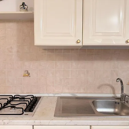 Flora Gallipoli Vila *